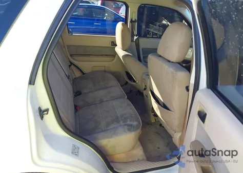 2010 Ford Escape Xlt из США, поврежденный, VIN 1FMCU0D72AKC17222